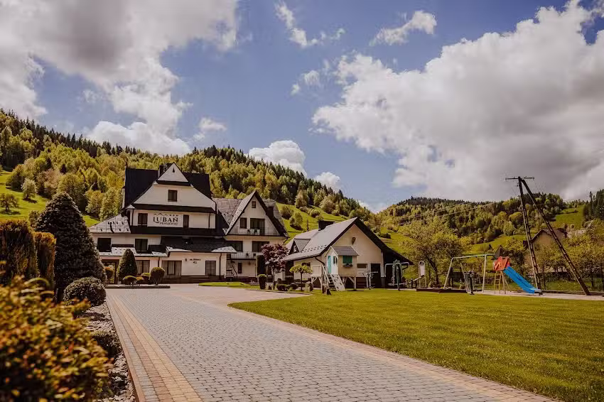 Pensjonat LUBAŃ Ochotnica G&oacute;rna