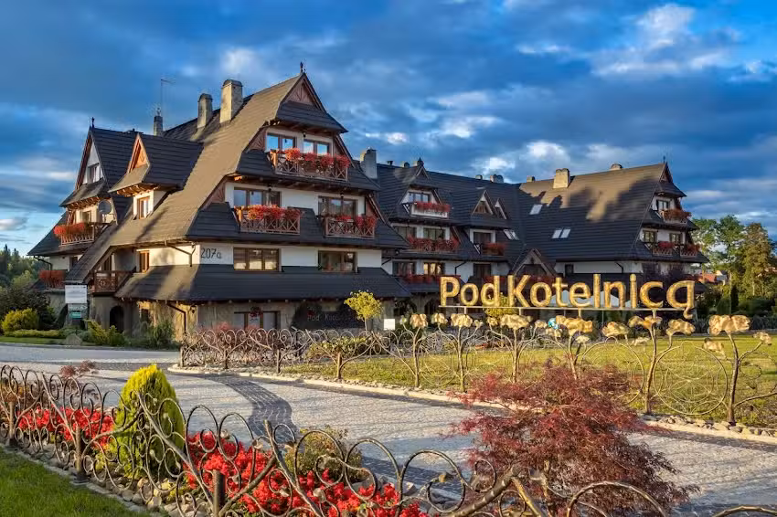 Pensjonat Pod Kotelnicą &ndash; Hotel, apartamenty, SPA