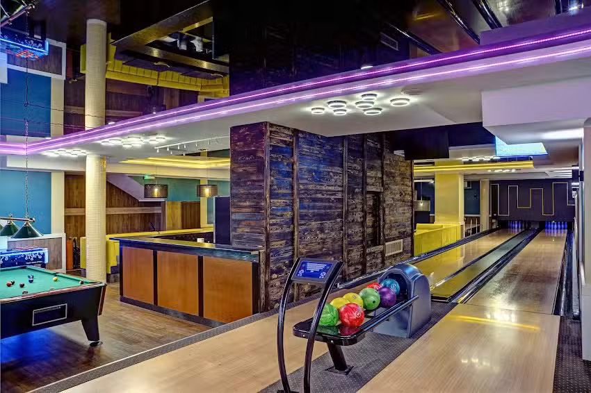 Pizza z pieca & Kręgielnia Restauracja Zielnik Krasnobr&oacute;d Kręgle Zamość