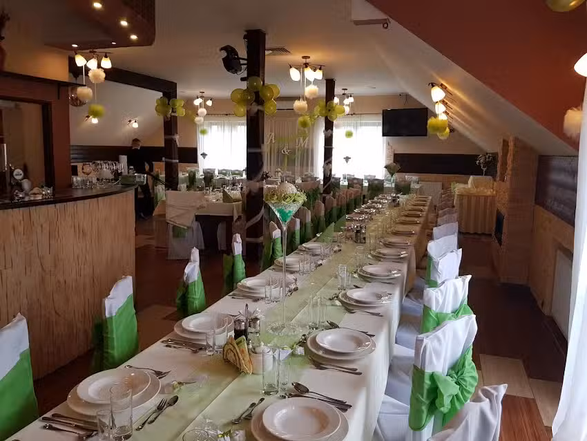 Pizzeria & Restauracja Pod Lasem Kokot&oacute;w