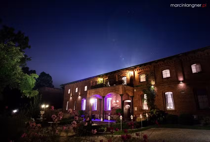 Pod Skrzydłami Anioła