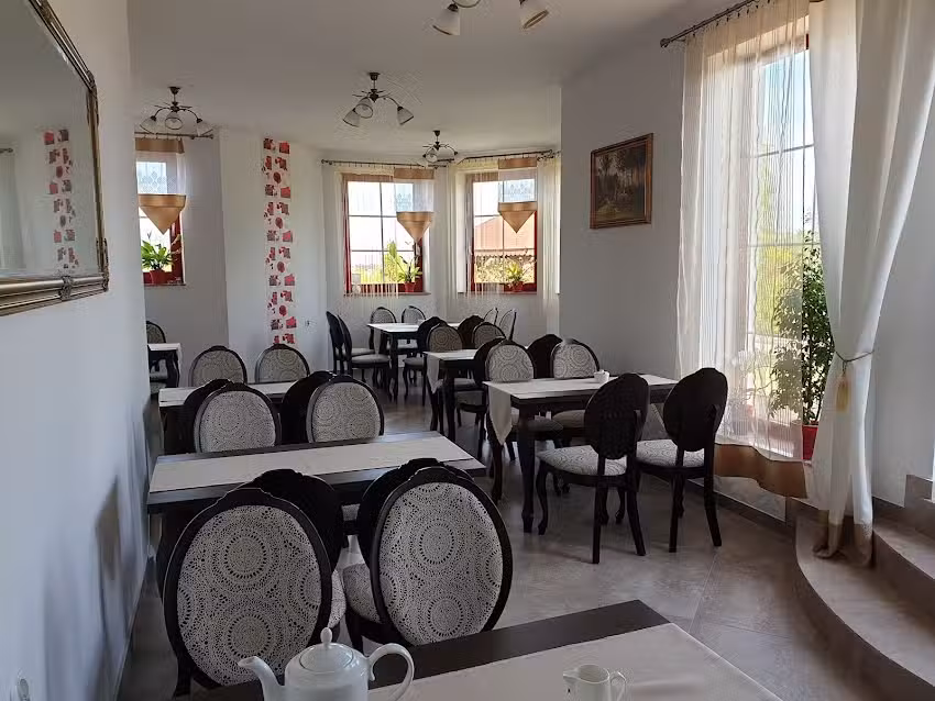 Potok 5 Restauracja Obiady Kuchnia polska Imprezy okolicznościowe Noclegi