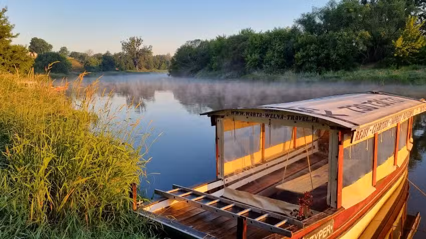 Przystań Kowale / pole namiotowe / kajaki / tratwy