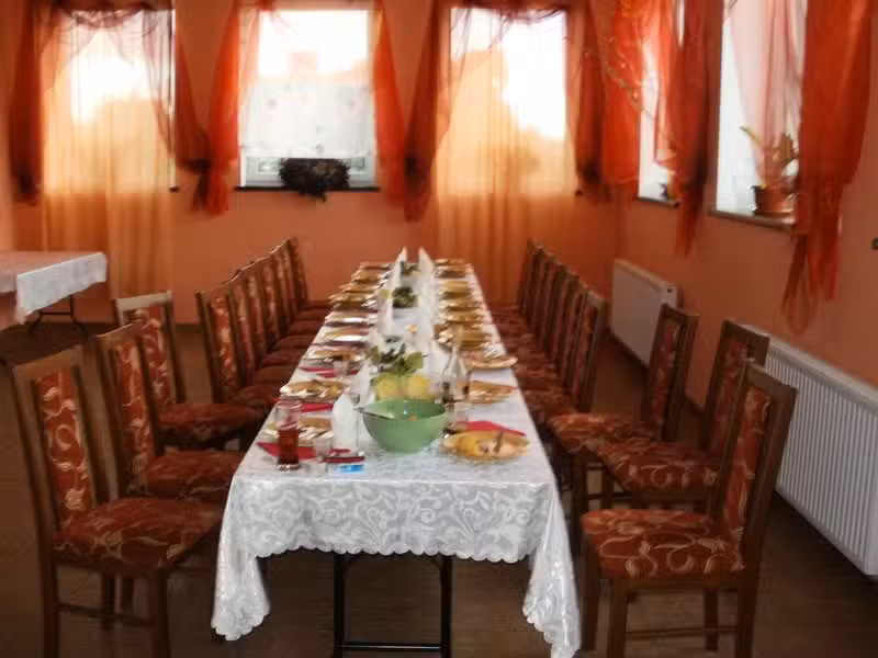 Przystań pod Lipami sala weselna sala bankietowa karoke pub