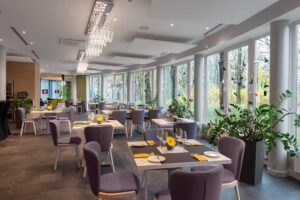 Restauracja Cztery Pory Roku &ndash; Winogrady Poznań