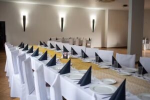 RESTAURACJA KAMIONKI