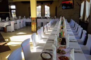 Restauracja KARCZMA RYCERSKA. Catering. Imprezy okolicznościowe.