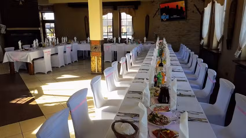 Restauracja KARCZMA RYCERSKA. Catering. Imprezy okolicznościowe.