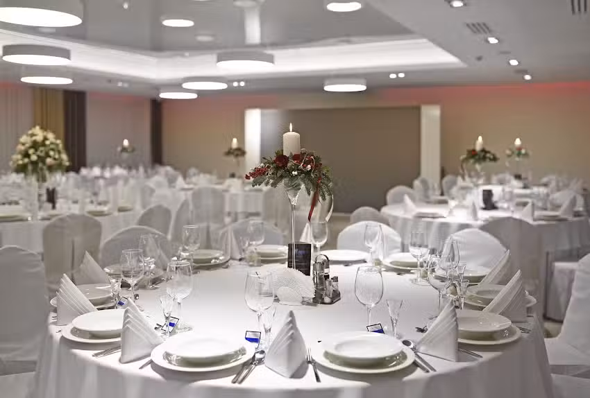 Restauracja Przy Lesie &ndash; imprezy okolicznościowe