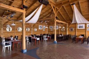 RESTAURACJA Tawerna &ndash; SZARLOTA Nad Jeziorem