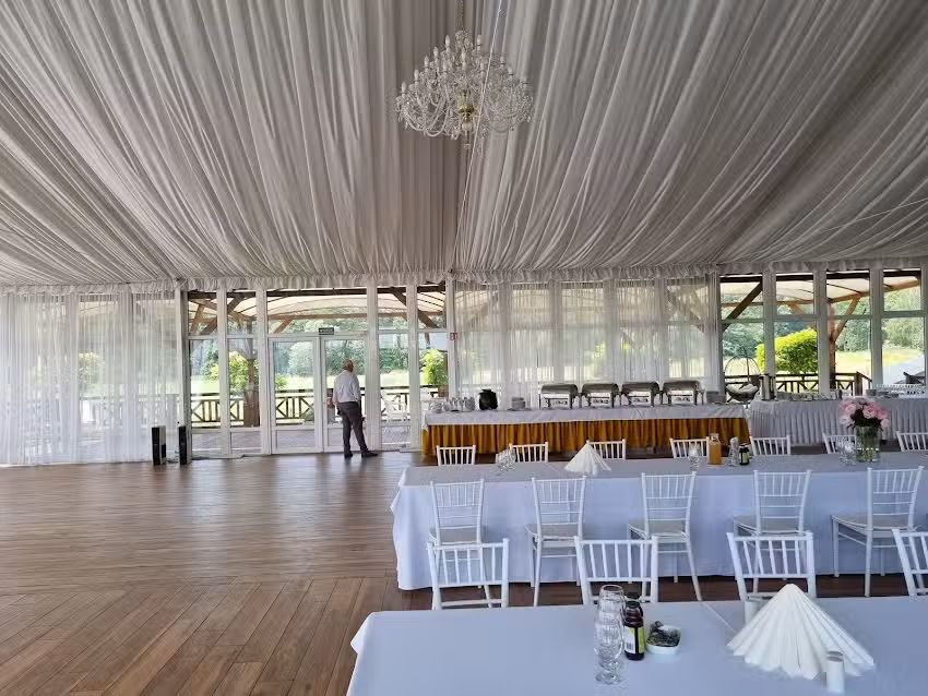 Restauracja &bdquo;Złota Rybka&rdquo; w Glinojecku