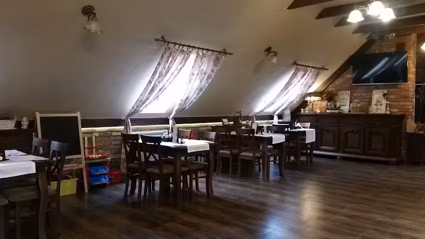 Retro Sala Imprez Okolicznościowych