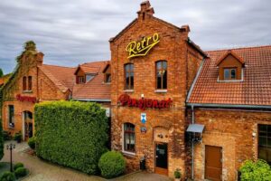 RETRO Sleep & Restaurant