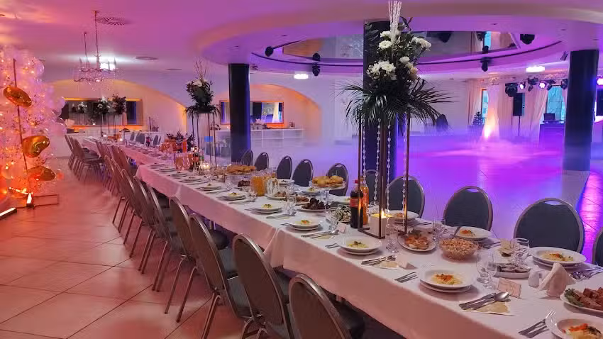 Sala bankietowa Malinowa