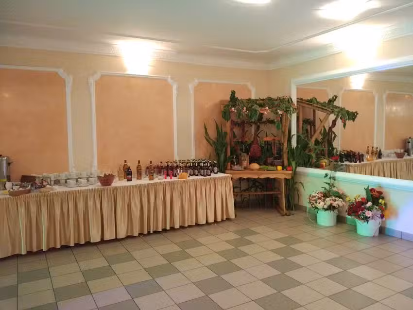 Sala Bankietowa &bdquo;Pod Kasztanami&rdquo;