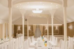 Sala Konferencyjno-Balowa &bdquo;Leśny Dw&oacute;r&rdquo;