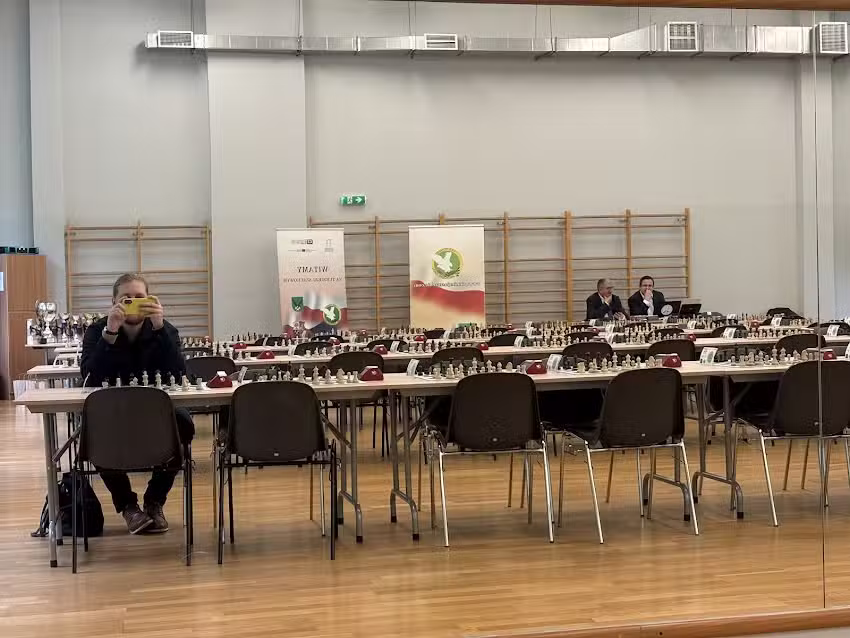 Sala lustrzana przy Hali widowiskowo-sportowej