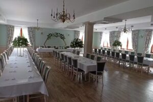 Sala weselna JAŚMINOWY DW&Oacute;R Sala Bankietowa Imprezy okolicznościowe