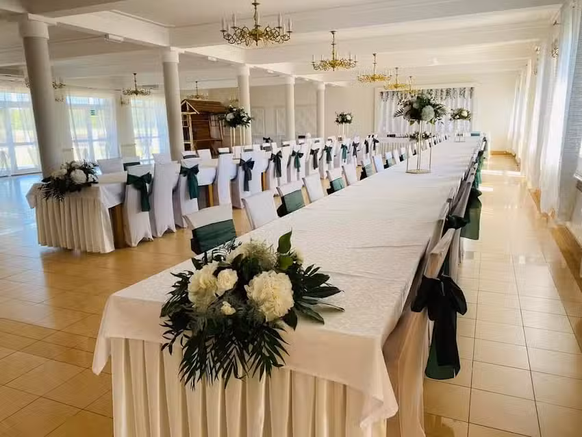 Sala weselna w Sendeniu Pod bocianim gniazdem