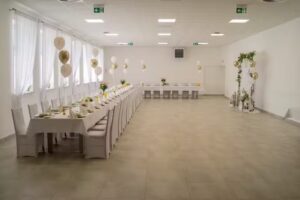 Sala wiejska Sadowie