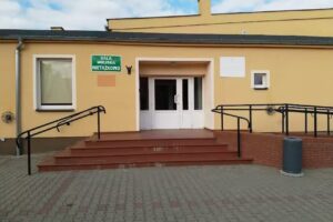 Sala Wiejska w Nietążkowie