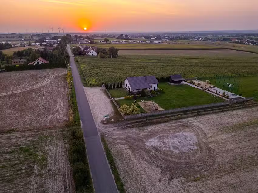 Sala wiejska w Nowych Kamienicach