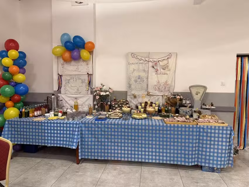 Sala Wiejska W Sampławie