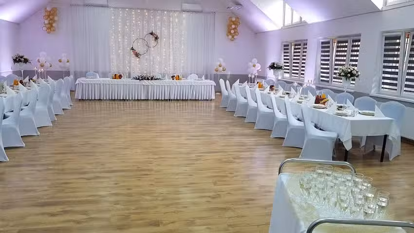 Sala wiejska Witk&oacute;w