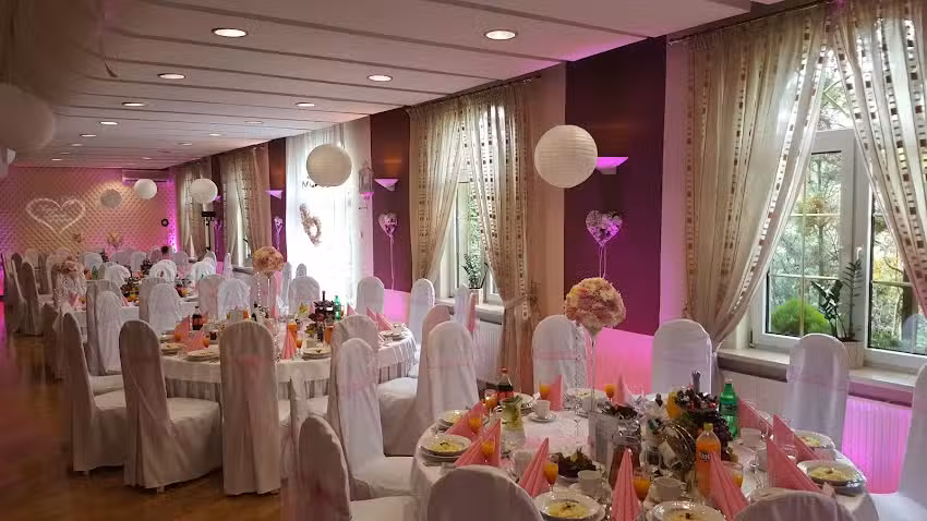 Sale ślubne ferdynand Skarabeusz