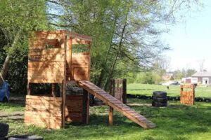 Siedlisko Szczerców – imprezy integracyjne, pole paintballowe, wieczory kawalerskie, wycieczki szkolne.