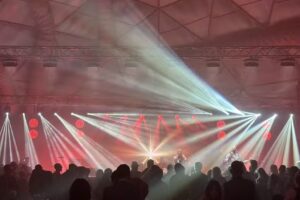 Silver Event – obsługa imprez [nagłośnienie, oświetlenie, scena, multimedia, ekran led, technika estradowa]