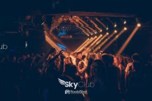 Sky Club &ndash; dyskoteka, cocktail bar, imprezy firmowe, wiecz&oacute;r kawalerski/panieński Białystok