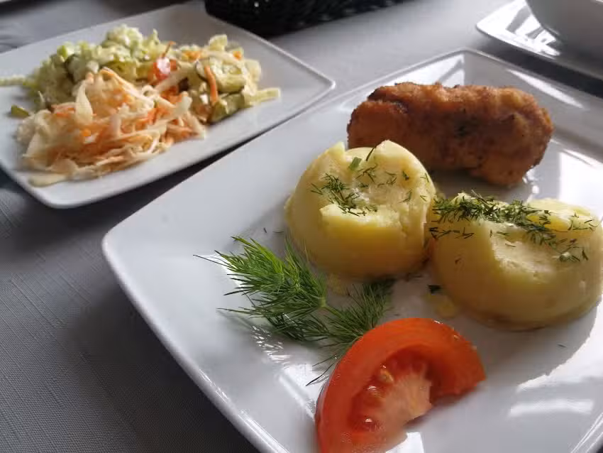 Słoneczna. Restauracja GS Samopomoc Chłopska