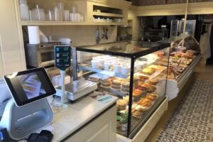 Spiżarnia Retro.Pierogi,kotlety, gołąbki, zupy,wędliny tradycyjne, sałatki &ndash; Dania na wynos.