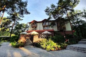 Stacja Nowa Gdynia. Hotel B&B