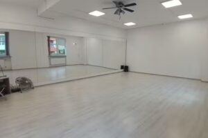 Stalowa 82 | Przestrzeń Kreatywna