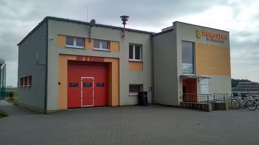 Świetlica wiejska &bdquo;Domostwo&rdquo; w Słoninie