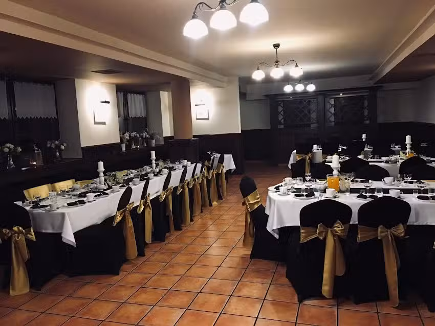 Szykowna Restauracja Imprezy Okolicznościowe Catering Dania na Dow&oacute;z Obiady Kuchnia Śląska