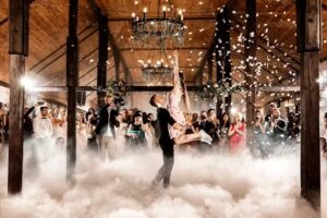 Szymon Śliwiński &ndash; fotograf ślubny