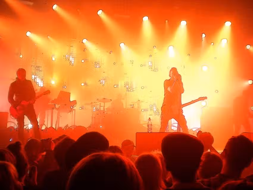 Tom &ndash; ArtGroup sp. z o.o. Scena Wynajem