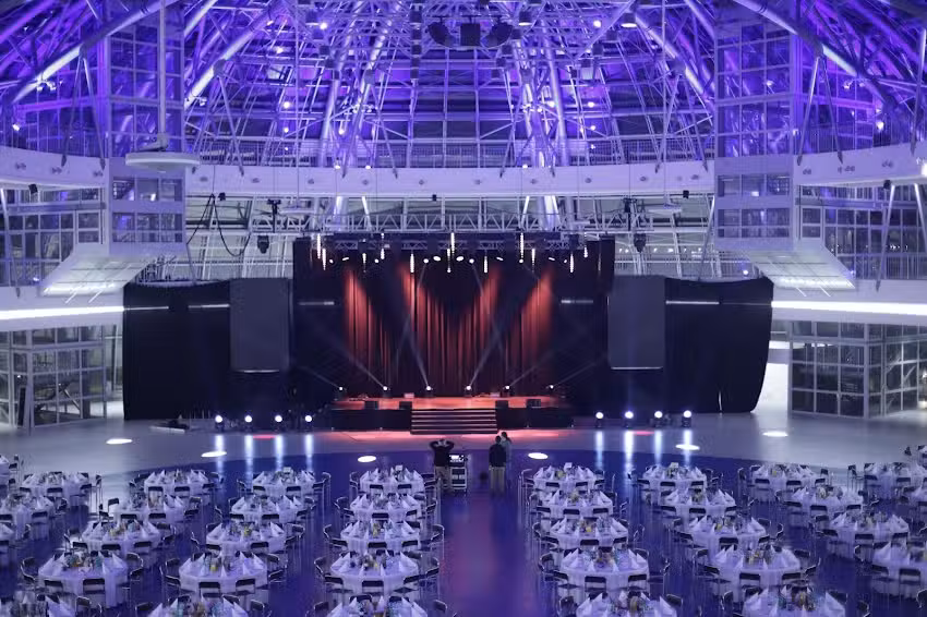 Toton Show &ndash; Technika Estradowa &ndash; Sceny, telebimy nagłośnie estradowe