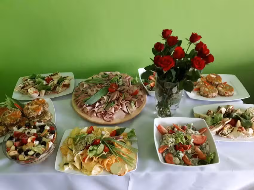 U Ciebie czy u Mnie. Restauracja. Catering. Dania dnia. Imprezy okolicznościowe.