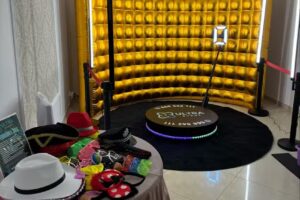 Ultra Event | Atrakcje na imprezy okolicznościowe | FotoBudka | Dmuchańce | Animacje