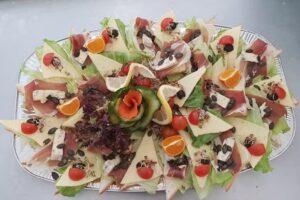 Usługi Cateringowe &ndash; Jedzie Catering