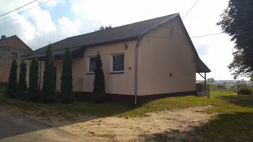 Wiejski dom kultury w Brudzewku