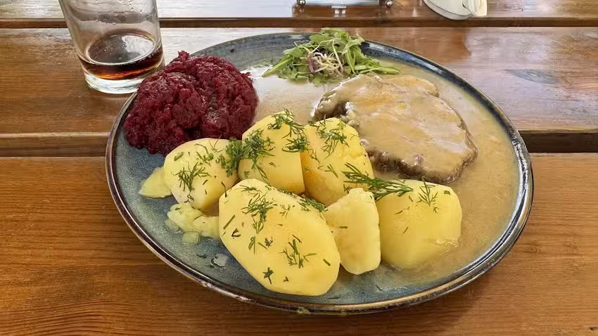 Wielkopolska Restauracja Obiady Imprezy Okolicznościowe Komunie Chrzciny