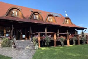 Willa Stanisław. Pokoje Gościnne. Wypoczynek. Imprezy Okolicznościowe