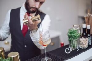 WOW ARTIWA – Barmani, Eventy, Wesela, Warsztaty koktajlowe, Szkolenia Barmańskie