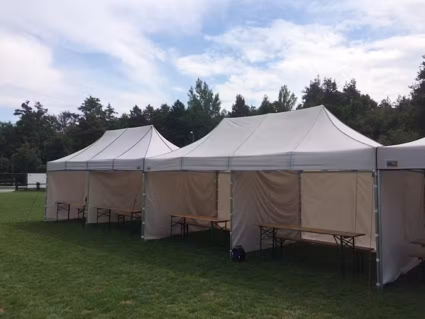 Wynajem Namiot&oacute;w i Hal Namiotowych na Wesela, Eventy, Bankiety, Imprezy