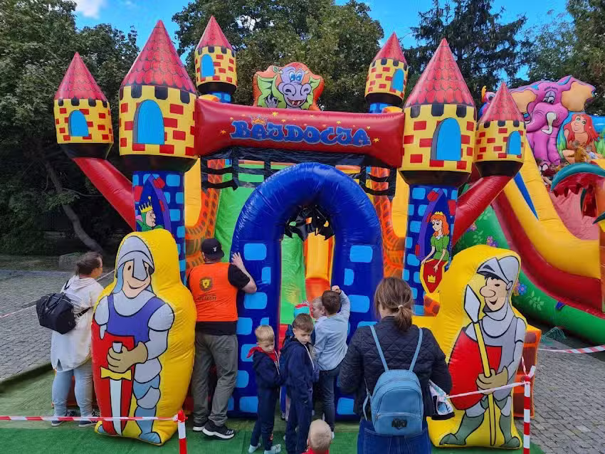 Wypożyczalnia Atrakcji &ndash; wynajem atrakcji i sprzetu eventowego